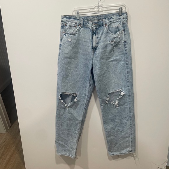 American Eagle Outfitters Denim - American Eagle Super High-Rise Baggy Straight Jeans Distressed Light Wash 14L